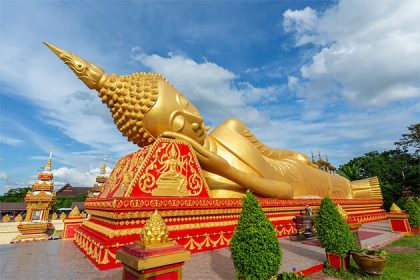 Pha That Luang must see place to visit in Laos trip