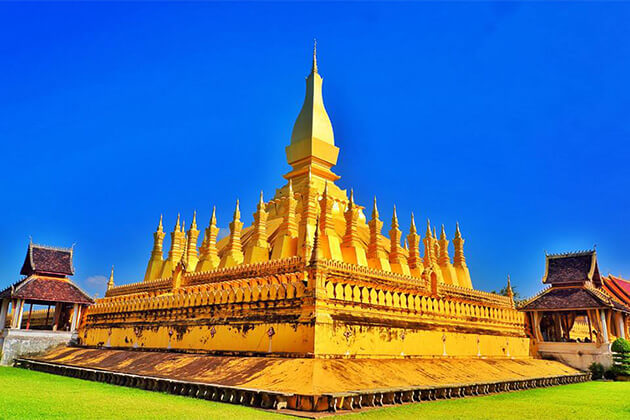 Phat-That-Luang best place to visit in Laos tour from India