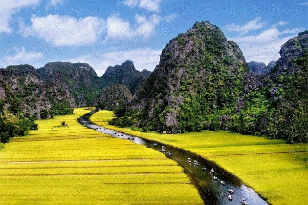 Tam Coc in Ninh Binh - Highlight of vietnam tour packages