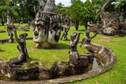 visit buddha park in vientiane