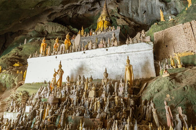 visit pak-ou-cave-buddha-statues