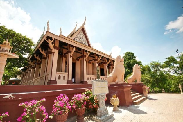 wat phnom in phnom penh